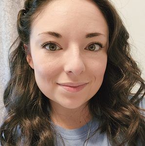 Meet your Posher, Casey